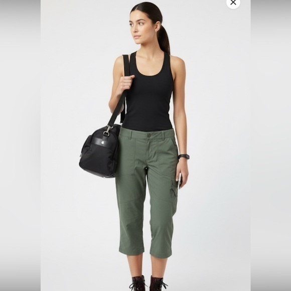 Columbia Omni Shield Midrise Hiking Bermuda Length Cargo Shorts - Picture 12 of 13